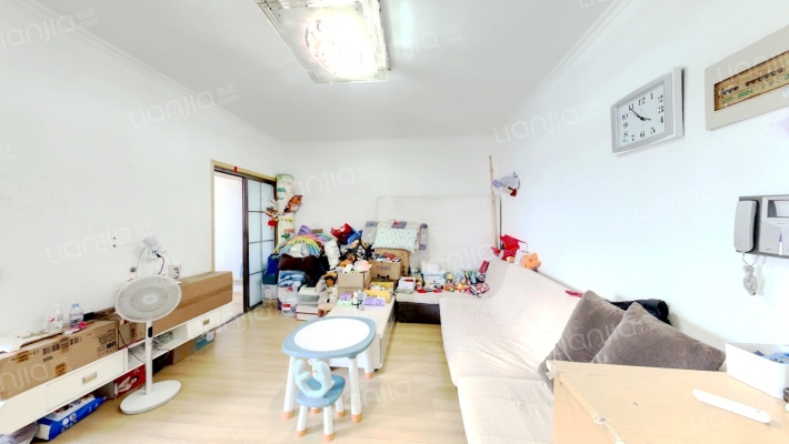 银泰中心二手房实景图