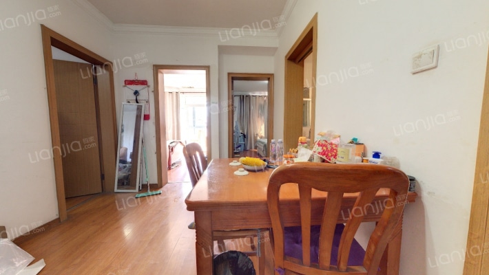 中宇花苑二手房实景图