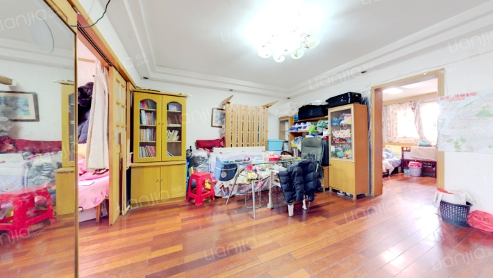 新百花园二手房实景图