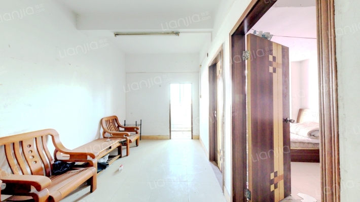 鸿运楼二手房实景图