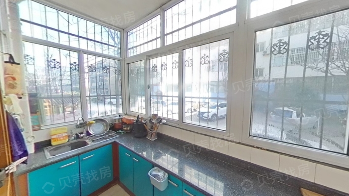 逸夫 市实验 凤凰小区 步梯低层 有本满二可按揭-厨房
