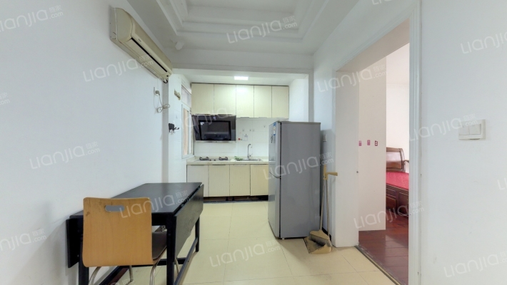 迈皋桥街79号二手房实景图