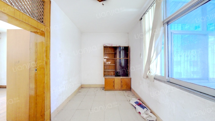 社科联二手房实景图