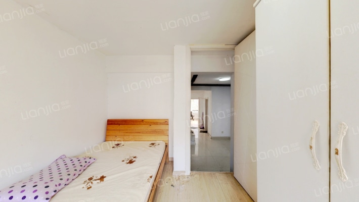 爱丁郡二手房实景图