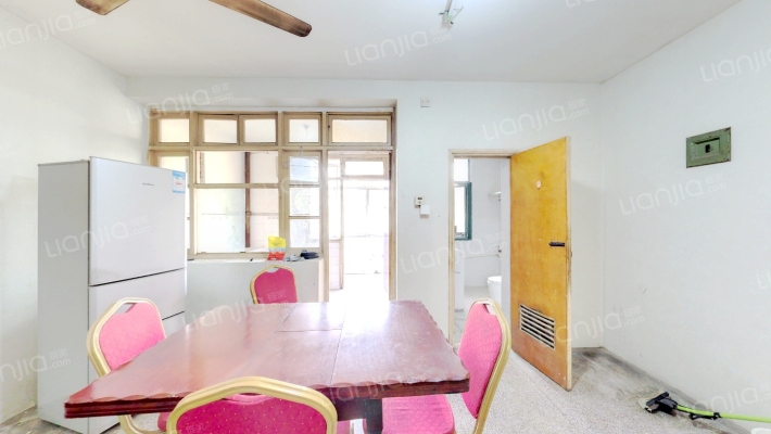 荣事达小区二手房实景图