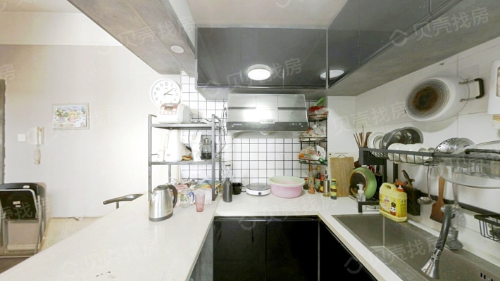 南湖广场旁单身公寓聚博源小区出售-厨房