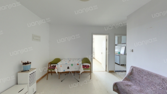 万科城市之光B区二手房实景图