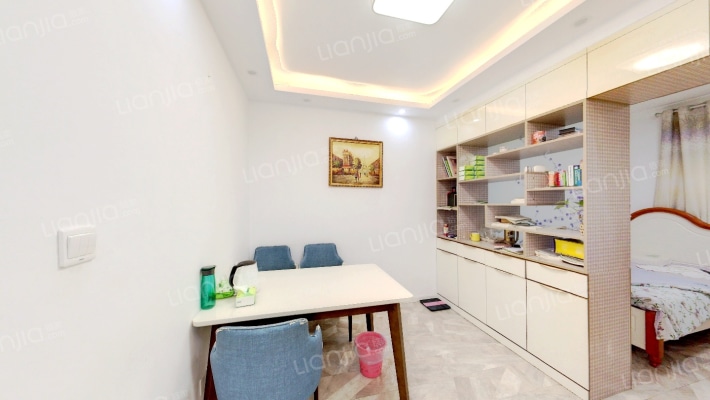 御河新村二手房实景图