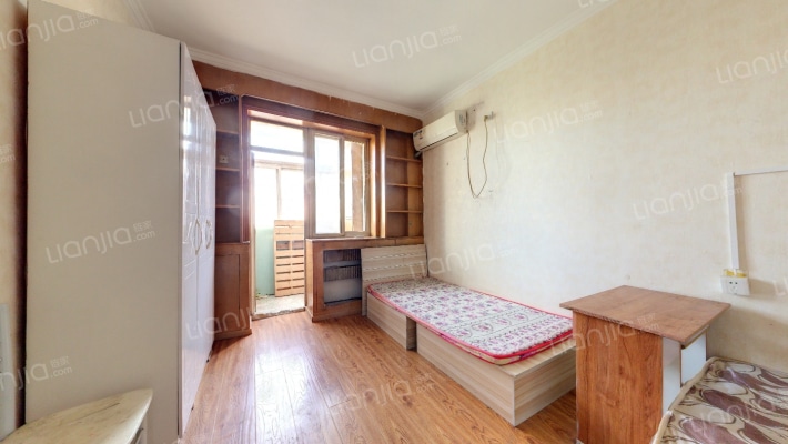 西四环南路32号二手房实景图