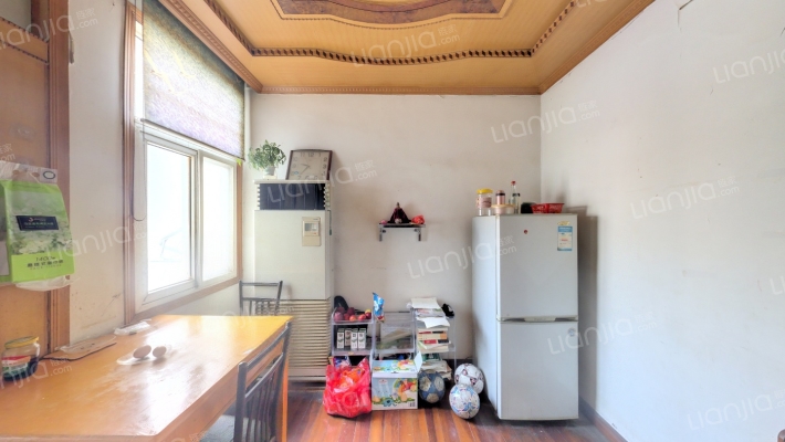 周洼新村二手房实景图