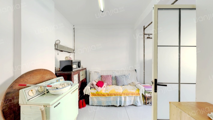 跃进路24号二手房实景图