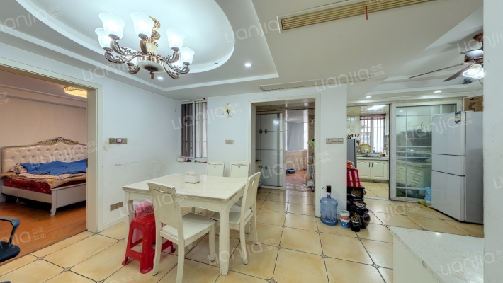 经济适用住房花园浜小区二手房实景图