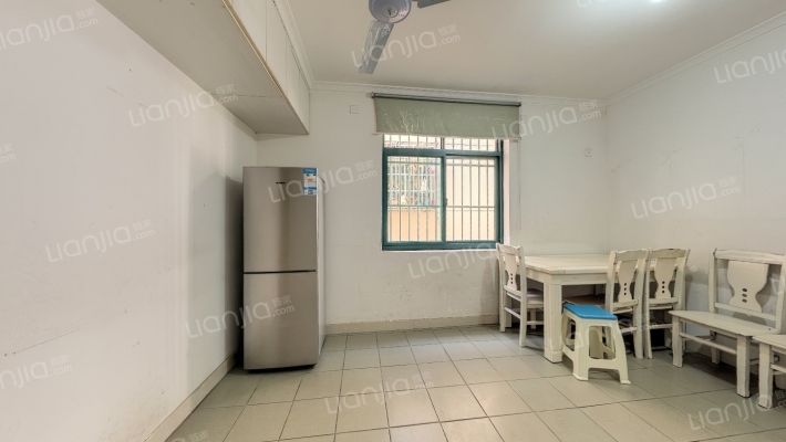 裕溪路1527号二手房实景图