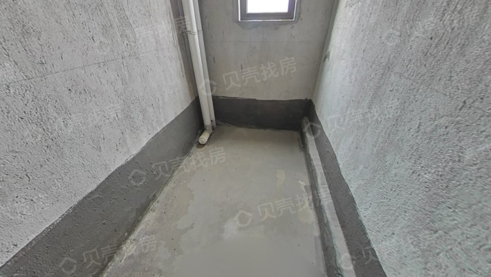 阳光城檀府花园洋房复式楼带地下室，看房方便-卫生间