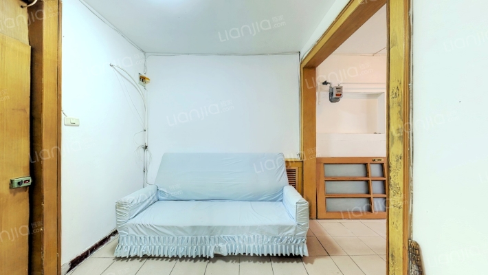 海委公寓二手房实景图