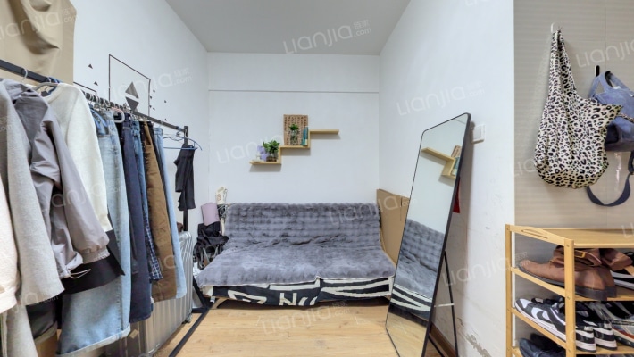 利港四季华庭二手房实景图