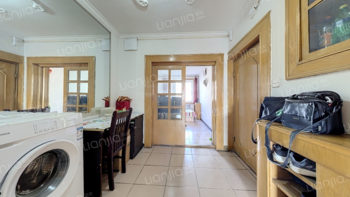 管厂宿舍二手房实景图