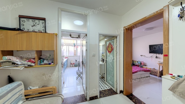 市体校宿舍二手房实景图