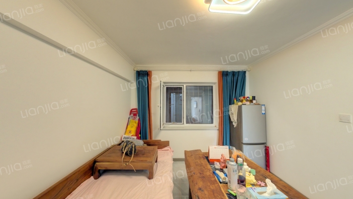 万能国宅二手房实景图