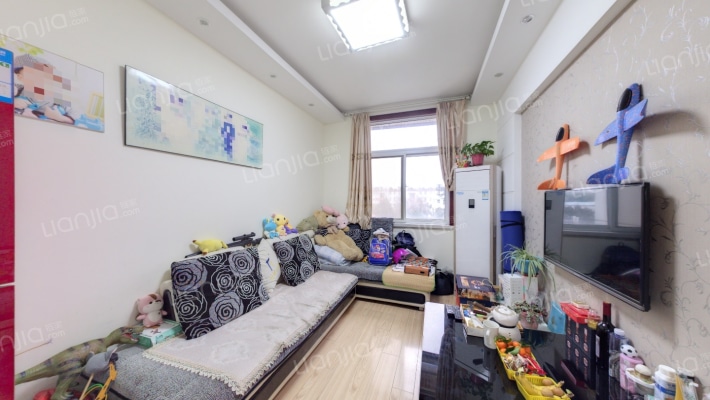 新华三村二手房实景图