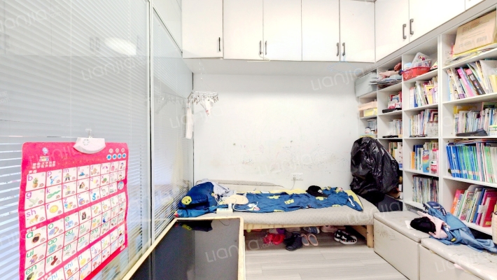 超级星期天二手房实景图