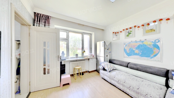 一面街二手房实景图