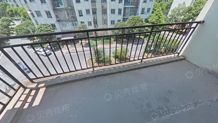 安源新村小区好位置居中楼层98平26.8万-阳台