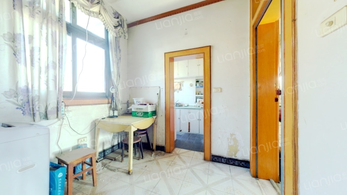 民主路63号二手房实景图