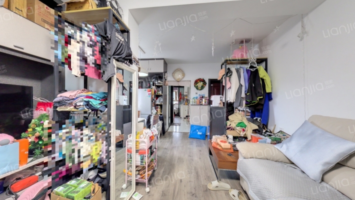 红居南街二手房实景图