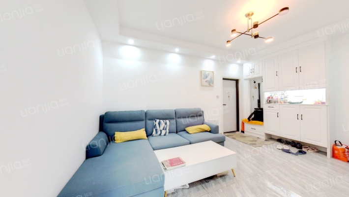 和燕路293号二手房实景图