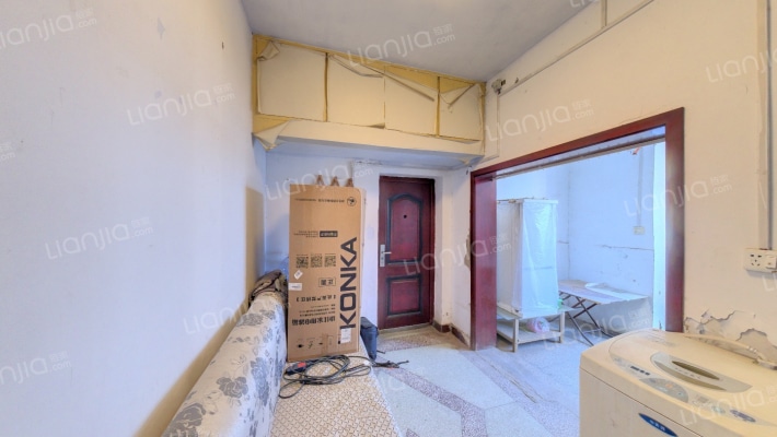 卫生路34号院二手房实景图