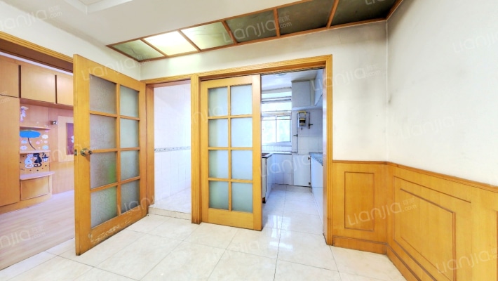 原新西路二手房实景图