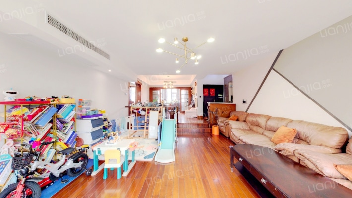 南都德迦东区二手房实景图