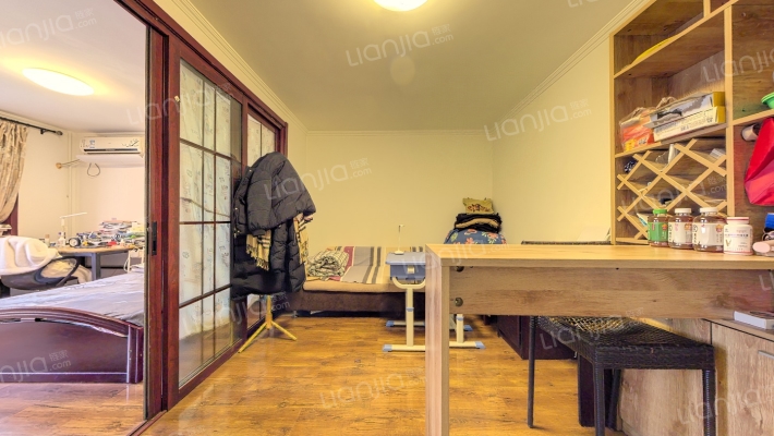 东大桥东里二手房实景图