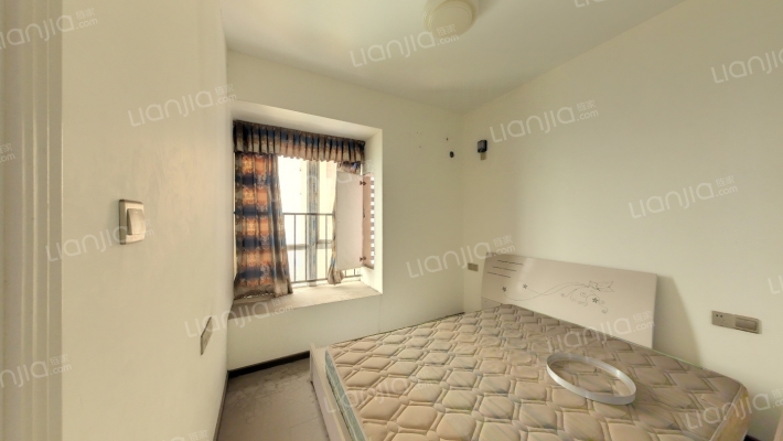 联发瞰青二手房实景图