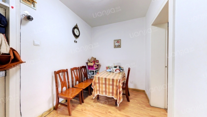 舜耕路2至12号二手房实景图