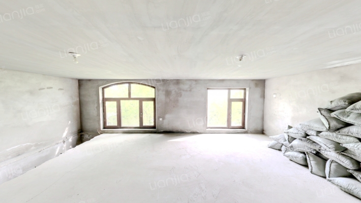 源山墅二手房实景图