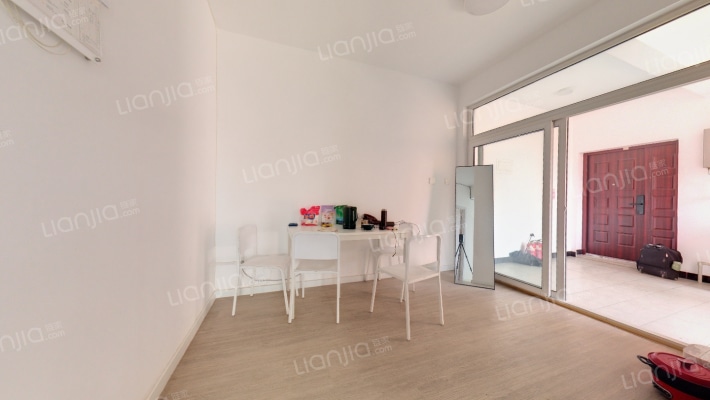 比华利国际城二期二手房实景图