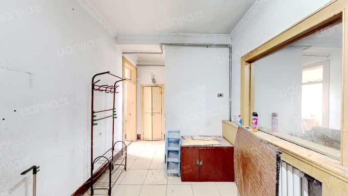 山大路212号二手房实景图