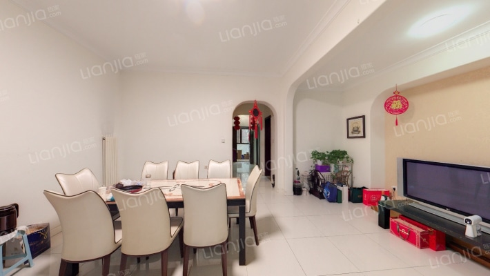 珠江萨尔斯郡二手房实景图