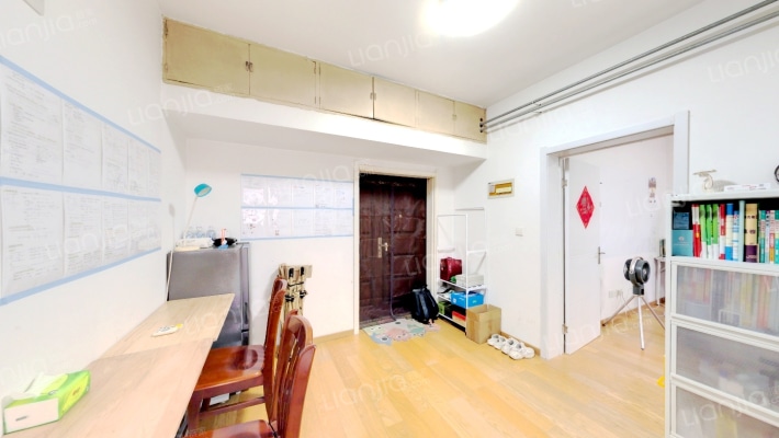 建筑业管理局宿舍二手房实景图