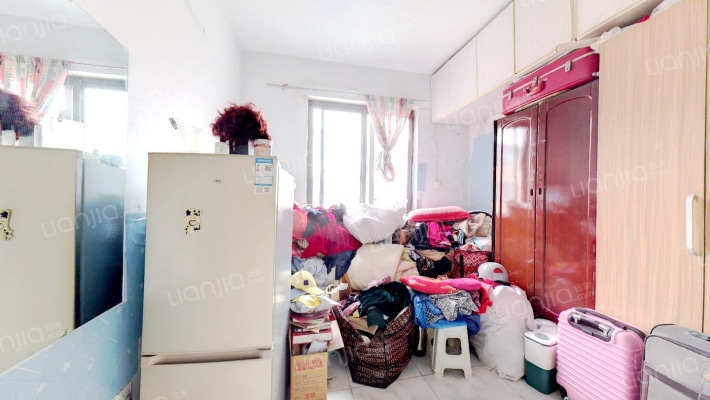 西十里铺南路18号院二手房实景图