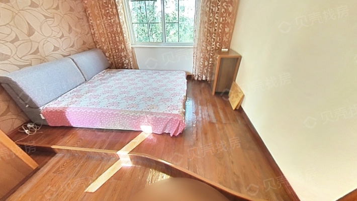 酒城大道一段精装三房全实木家具带-卧室