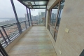 江景花园洋房顶楼四房带大平台全屋地暖空调家电家具