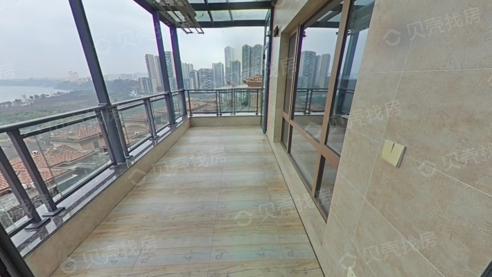 江景花园洋房顶楼四房带大平台全屋地暖空调家电家具-阳台
