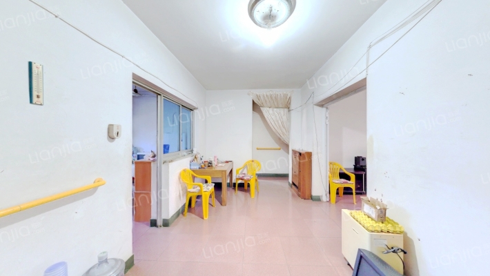 福利院宿舍二手房实景图