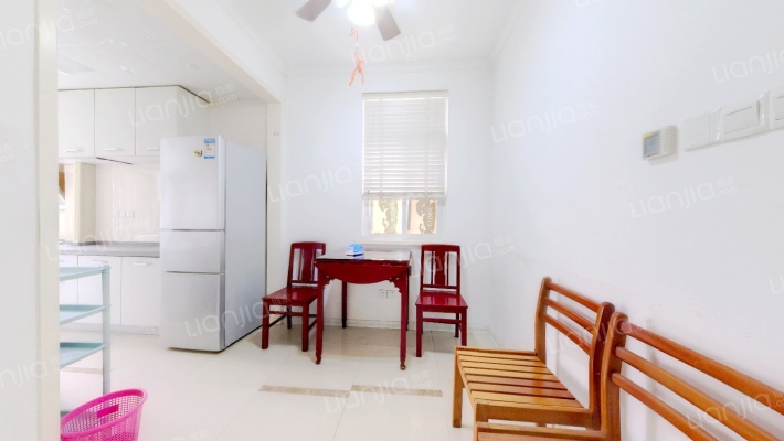 察哈尔路二手房实景图