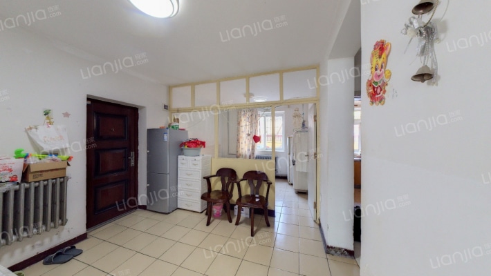 稚优里二手房实景图