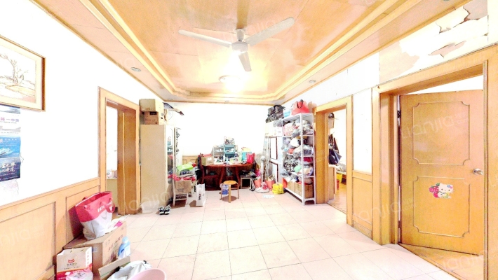 霍邱路182号二手房实景图