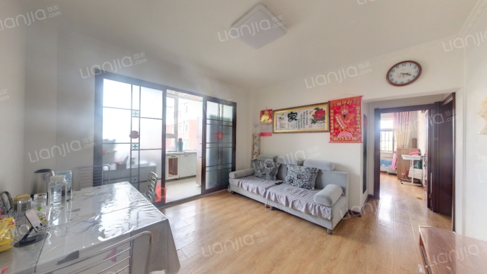 锦江花园三区二手房实景图